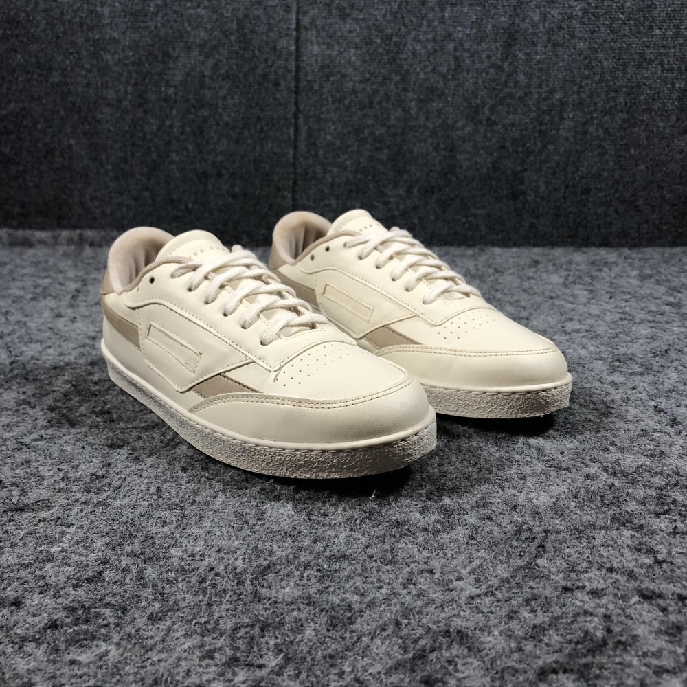 Classic Women’s Low-Top Sneakers in Cream